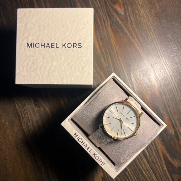 Michael Kors Gold and Silver Men's Watch (Box included) - Picture 1 of 6